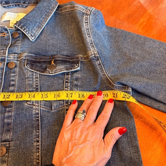 Time and Tru Blue Jean Jacket - Picture 8 of 9